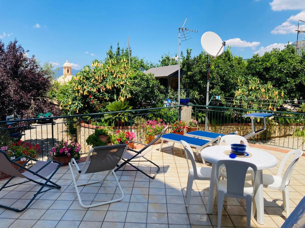 La Terrazza Lägenhet Vico Equense Exteriör bild